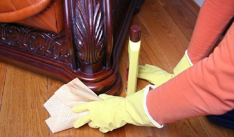 how-to-clean-wooden-furniture-safely