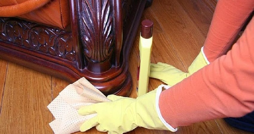 How to Clean Wooden Furniture Safely