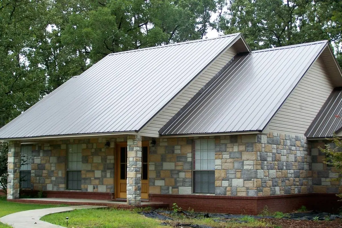Roof-Cost-for-a-2000-sq-ft-House