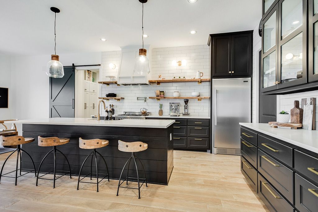 black kitchen cabinets