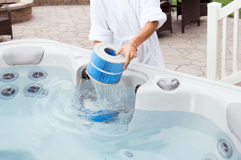 cylinder-filter-hot tub-cleaning